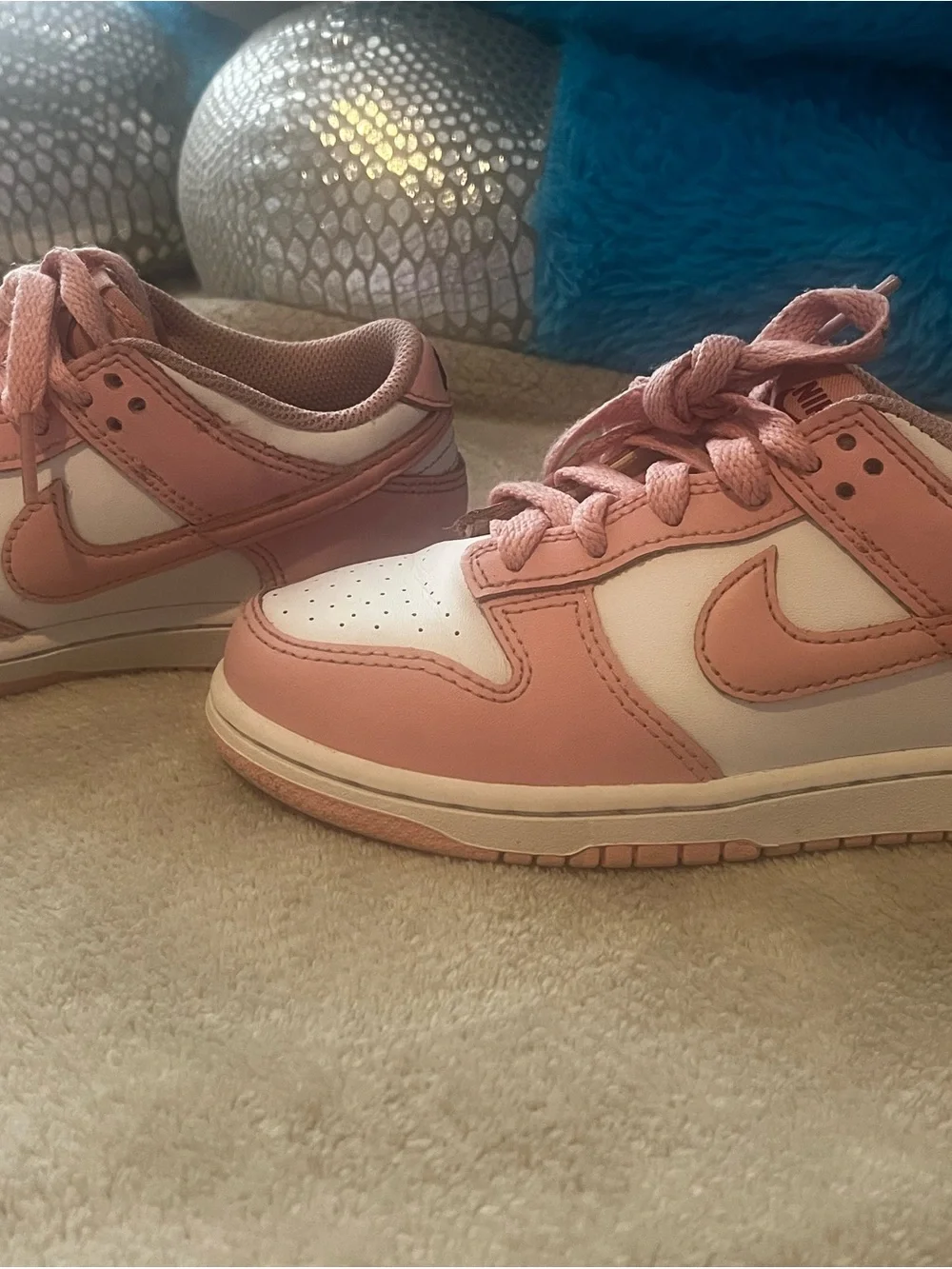 Nike low top